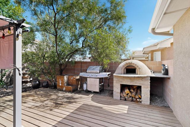 7471 Sanderling Road NW, Albuquerque, NM 87114