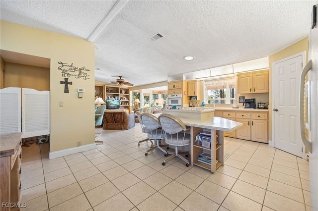 19675 Eagle Trace CT, North Fort Myers, FL 33903