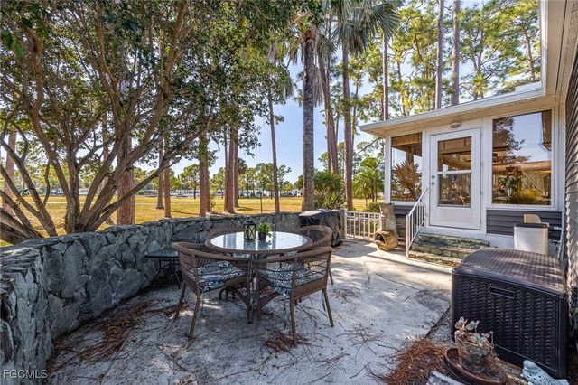 19675 Eagle Trace CT, North Fort Myers, FL 33903