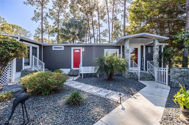 19675 Eagle Trace CT, North Fort Myers, FL 33903