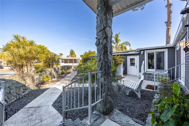 19675 Eagle Trace CT, North Fort Myers, FL 33903