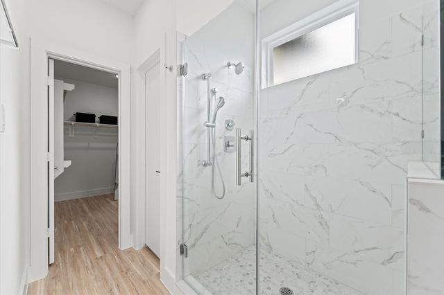 2111 Holman Street, Houston, TX 77004