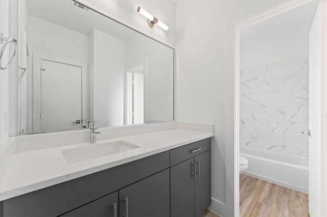 2111 Holman Street, Houston, TX 77004