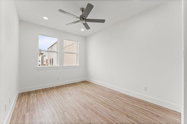 2111 Holman Street, Houston, TX 77004