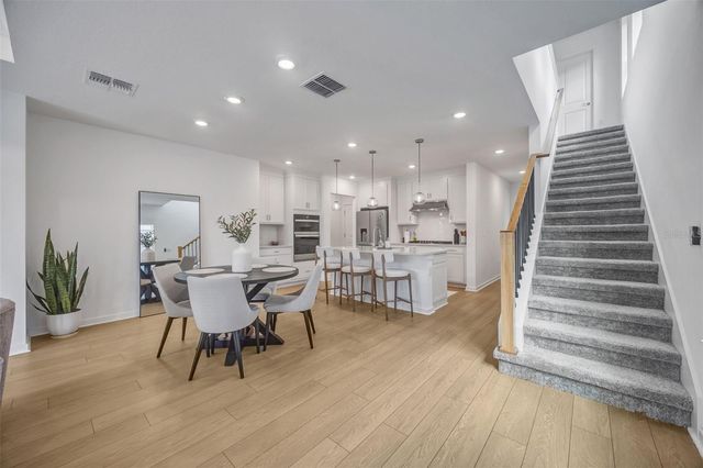 1095 KISTNA DRIVE, Zephyrhills, FL 33540