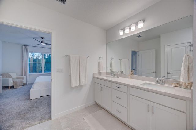 1095 KISTNA DRIVE, Zephyrhills, FL 33540