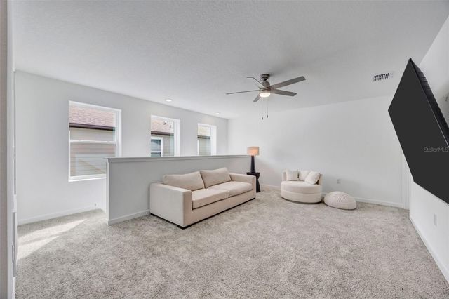 1095 KISTNA DRIVE, Zephyrhills, FL 33540