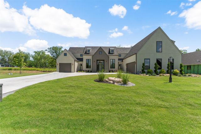 17822 E Patriot Drive, Owasso, OK 74055