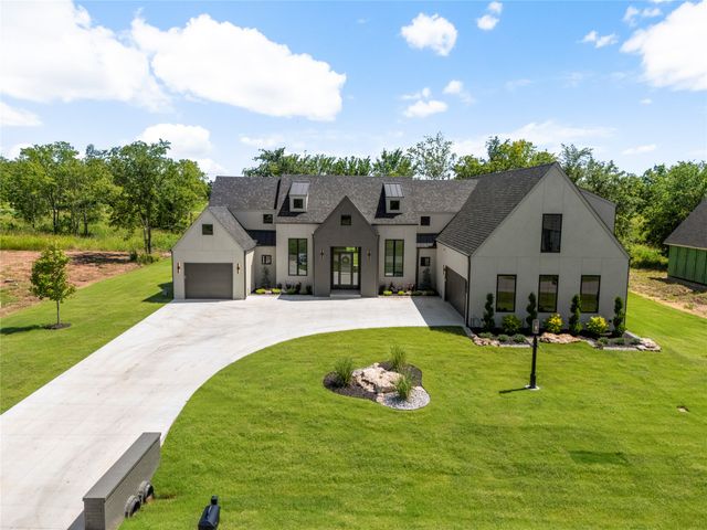 17822 E Patriot Drive, Owasso, OK 74055