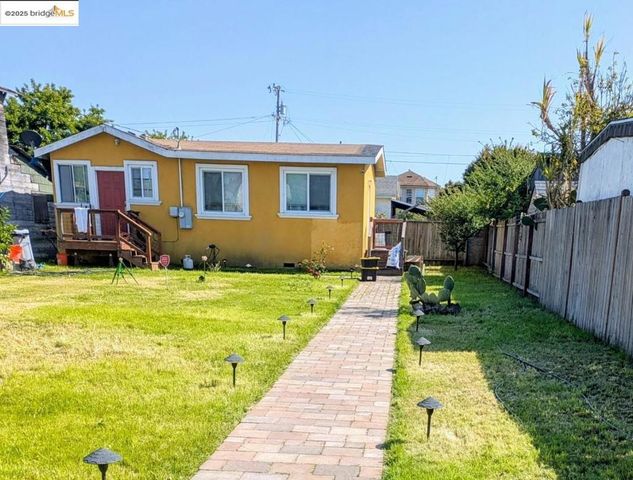 720 Alamo Ave, Richmond, CA 94801
