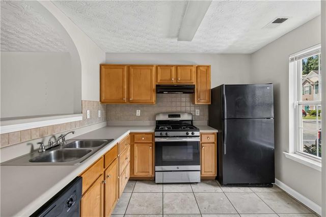 3216 Panthers Trace, Decatur, GA 30034