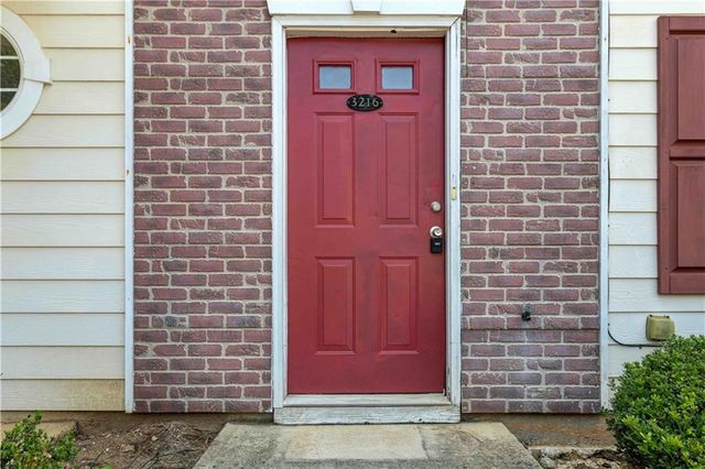 3216 Panthers Trace, Decatur, GA 30034