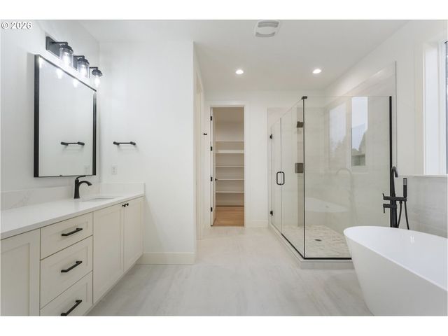 12310 Ne 66TH Ct, Vancouver, WA 98686