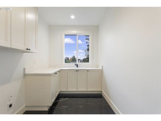 12310 Ne 66TH Ct, Vancouver, WA 98686