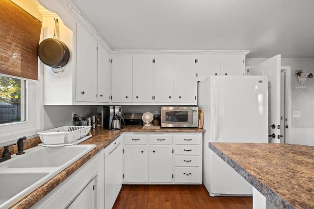 1287 APACHE AVENUE, Green Bay, WI 54313