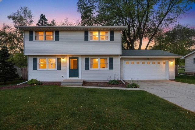 1287 APACHE AVENUE, Green Bay, WI 54313