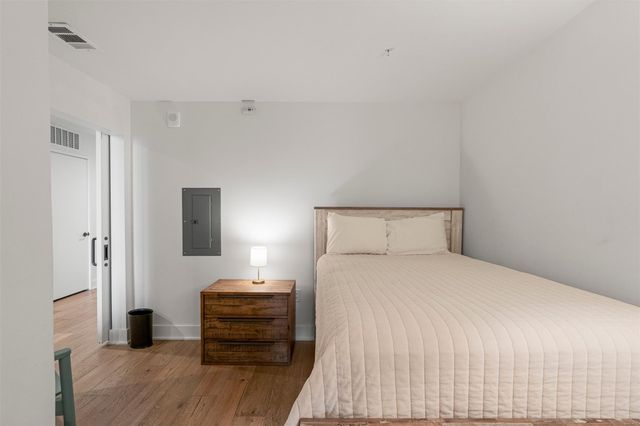 48 East Ave 2911, Austin, TX 78701