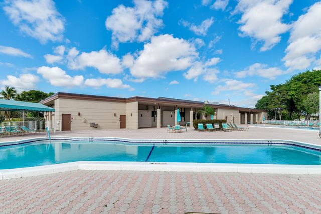 7300 NW 5th Court, Margate, FL 33063