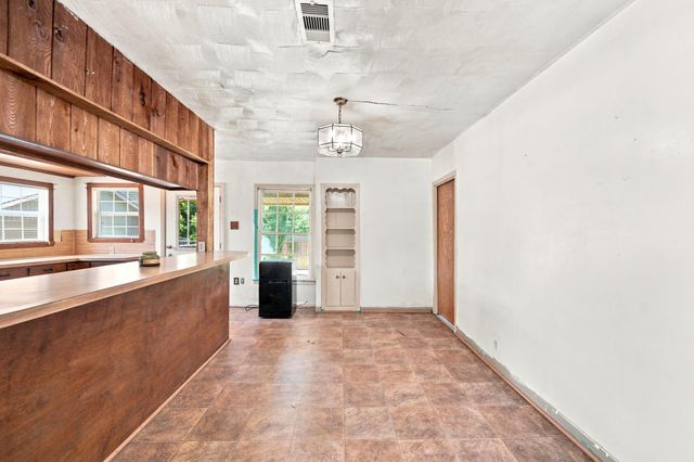 1019 Woodland Street, Channelview, TX 77530