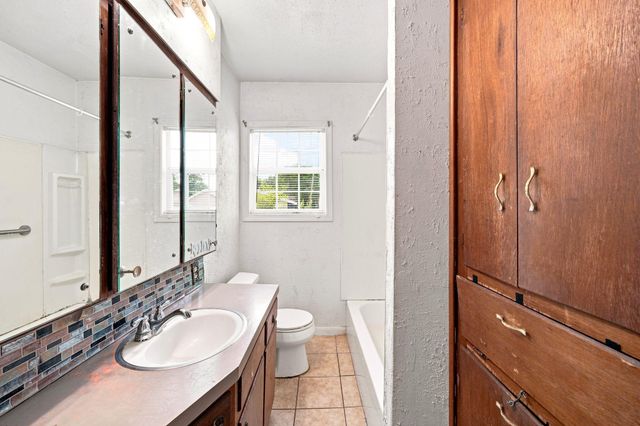 1019 Woodland Street, Channelview, TX 77530