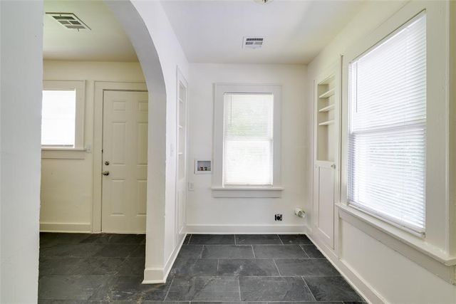 1618 NE 11th Street, Oklahoma City, OK 73117