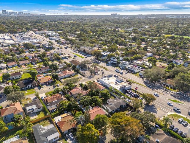 3965 SW 60th Ct, Miami, FL 33155