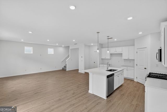 222 Groveton Court, Euharlee, GA 30145