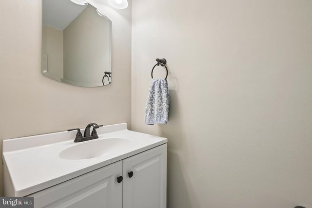 102 NANTICOKE TRL, Shamong, NJ 08088