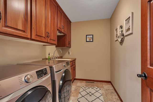 2161 Mill Pond Drive, Saint Cloud, MN 56303