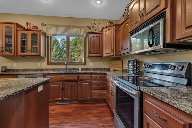 2161 Mill Pond Drive, Saint Cloud, MN 56303