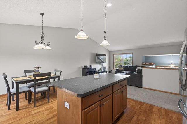 14611 Boxwood Path, Rosemount, MN 55068
