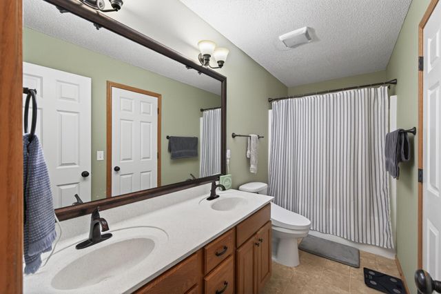 14611 Boxwood Path, Rosemount, MN 55068