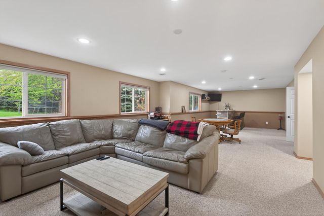 14611 Boxwood Path, Rosemount, MN 55068