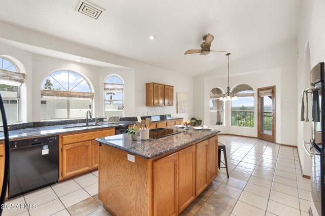 7242 N 23rd Place, Phoenix, AZ 85020