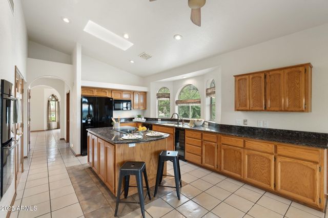 7242 N 23rd Place, Phoenix, AZ 85020