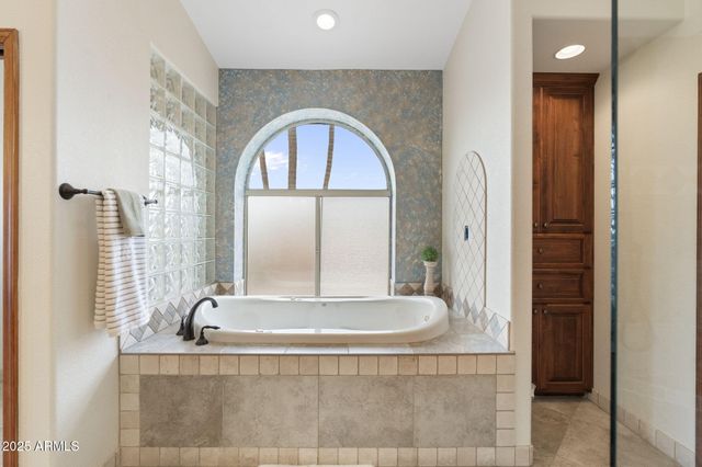 7242 N 23rd Place, Phoenix, AZ 85020