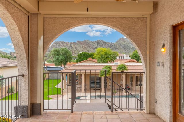 7242 N 23rd Place, Phoenix, AZ 85020