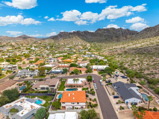 7242 N 23rd Place, Phoenix, AZ 85020