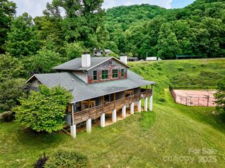 31 Valley Lane, Bryson City, NC 28713