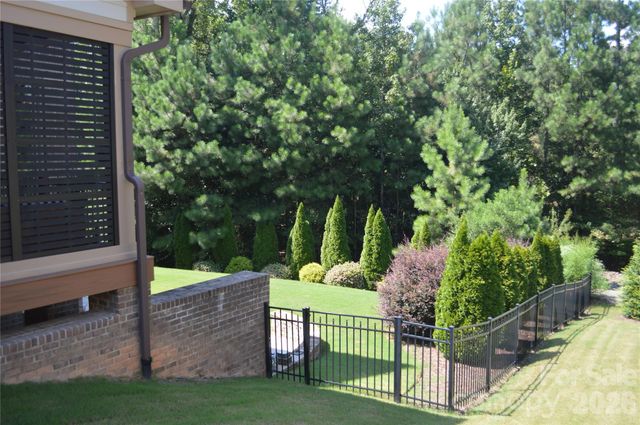 17810 Pawleys Plantation Lane 37, Charlotte, NC 28278