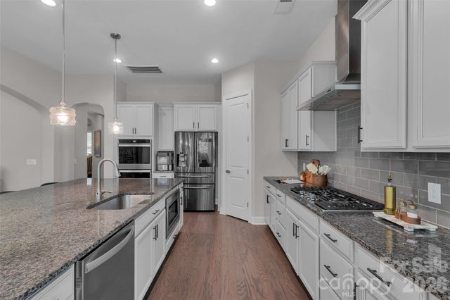 17810 Pawleys Plantation Lane 37, Charlotte, NC 28278