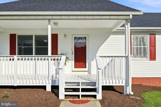 96 LADY BUG LN, Kearneysville, WV 25430