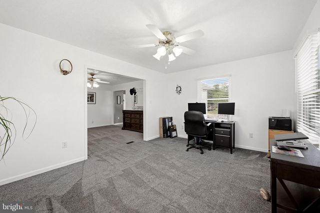 96 LADY BUG LN, Kearneysville, WV 25430