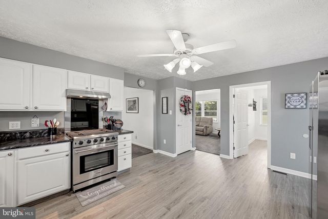 96 LADY BUG LN, Kearneysville, WV 25430