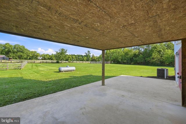 96 LADY BUG LN, Kearneysville, WV 25430