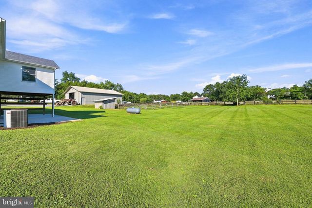 96 LADY BUG LN, Kearneysville, WV 25430