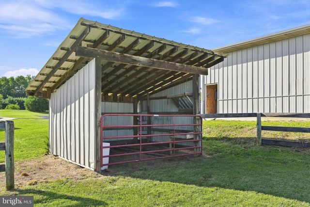 96 LADY BUG LN, Kearneysville, WV 25430