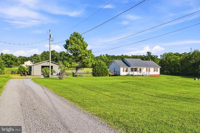 96 LADY BUG LN, Kearneysville, WV 25430