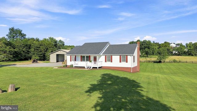 96 LADY BUG LN, Kearneysville, WV 25430