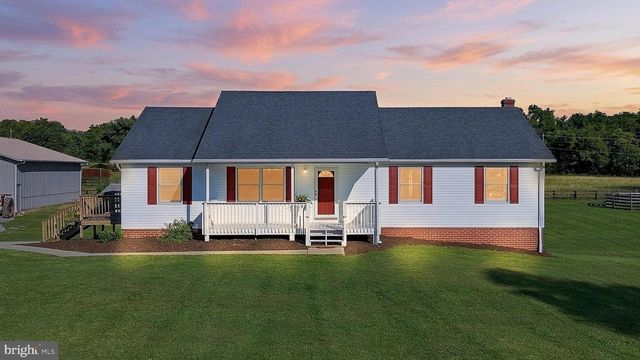 96 LADY BUG LN, Kearneysville, WV 25430